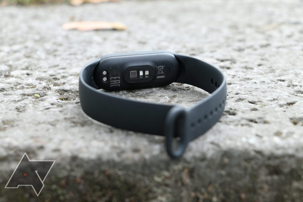 مچ بند هوشمند شیائومی Mi band 6 سروایران